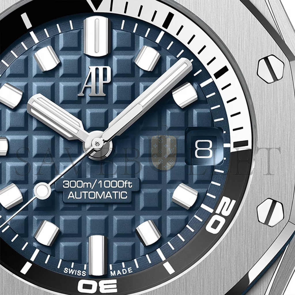 AUDEMARS PIGUET ROYAL OAK OFFSHOREDIVER WATCH 15720ST.OO.A027CA.01 AUDEMARS PIGUET ROYAL OAK OFFSHOREDIVER WATCH 15720ST.OO.A027CA.01
